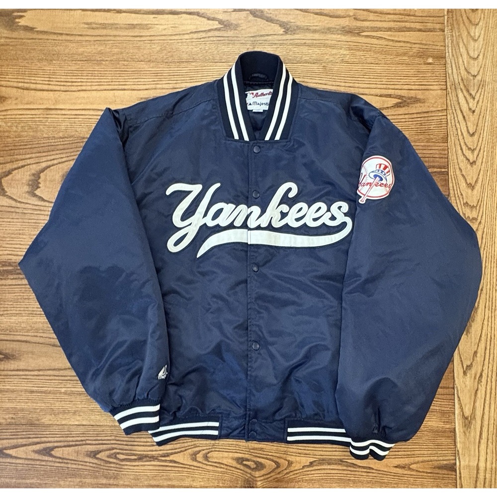 Vintage 90s Majestic Men's New York Yankees MLB Satin Navy Bomber Jacket
